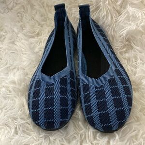 Stylish Blue Checkered Women's Shoes
